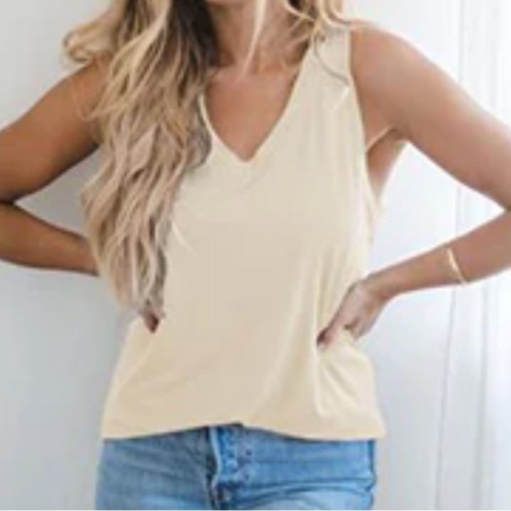 JACKSON ROWE girlfriend tank top v-neck flowy cream almond size XL